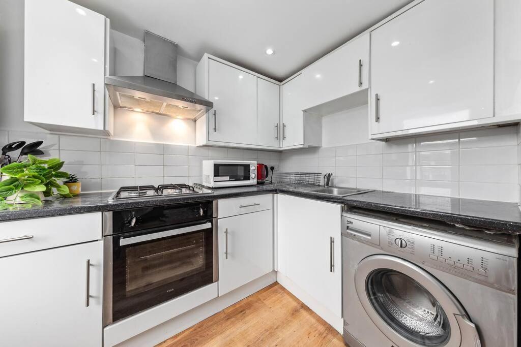 1Br Modern Flat On Edgware Rd Ed3 Daire Londra Dış mekan fotoğraf