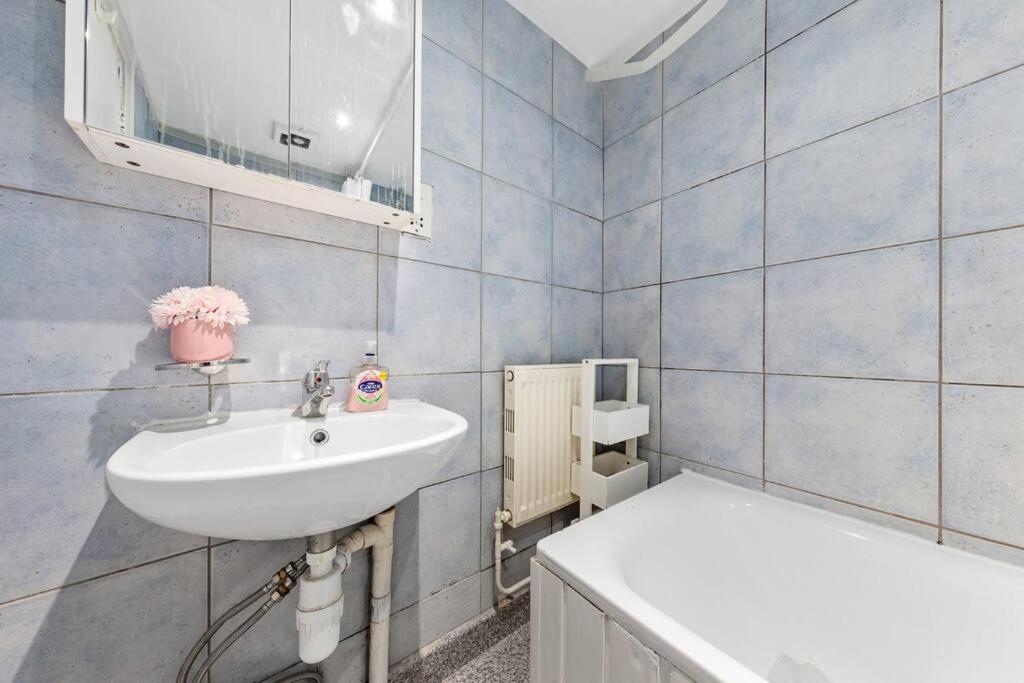 1Br Modern Flat On Edgware Rd Ed3 Daire Londra Dış mekan fotoğraf